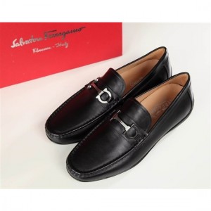 Ferragamo Driver Moccasin Shoe 070 For Men