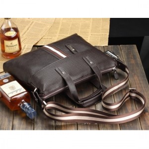 Ferragamo Handbag Messenger Pebble Grained Calfskin TH-S904 For Men